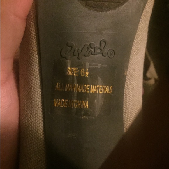 9/10 - Picture 2 of 2